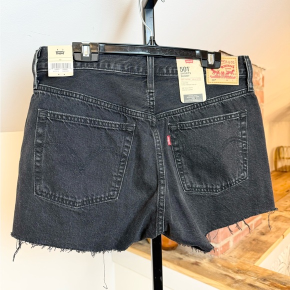 Levi's 501 Shorts Women High Rise Button Fly Denim Frayed NWT  Washed Black - Picture 3 of 5